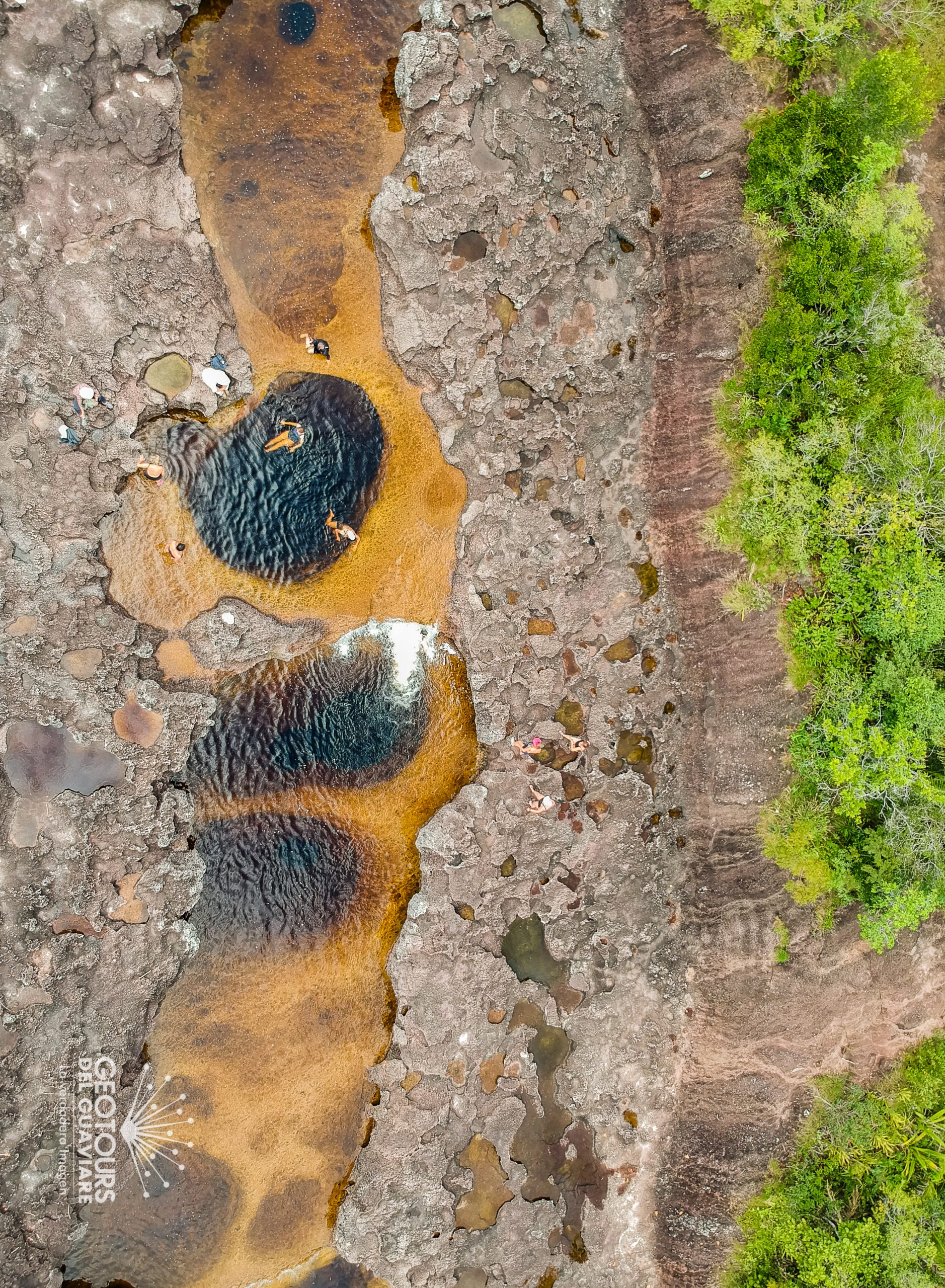 Interior de los Túneles Naturales
